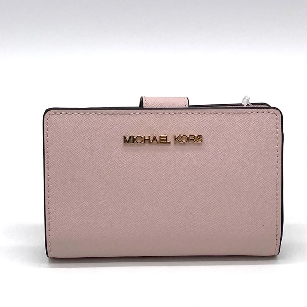Michael Kors Medium Bifold Zip Corner Wallet